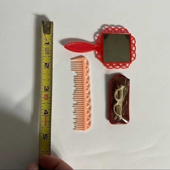 Vintage Vogue Doll Accessory Bundle Mirror Glasses Comb 50s 60s Kids Toy - Picture 3 of 5